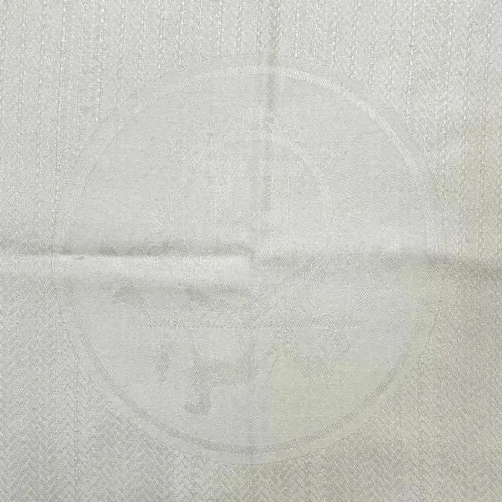 HERMES Authentic Cream Silk Scarf - Picture 9 of 10
